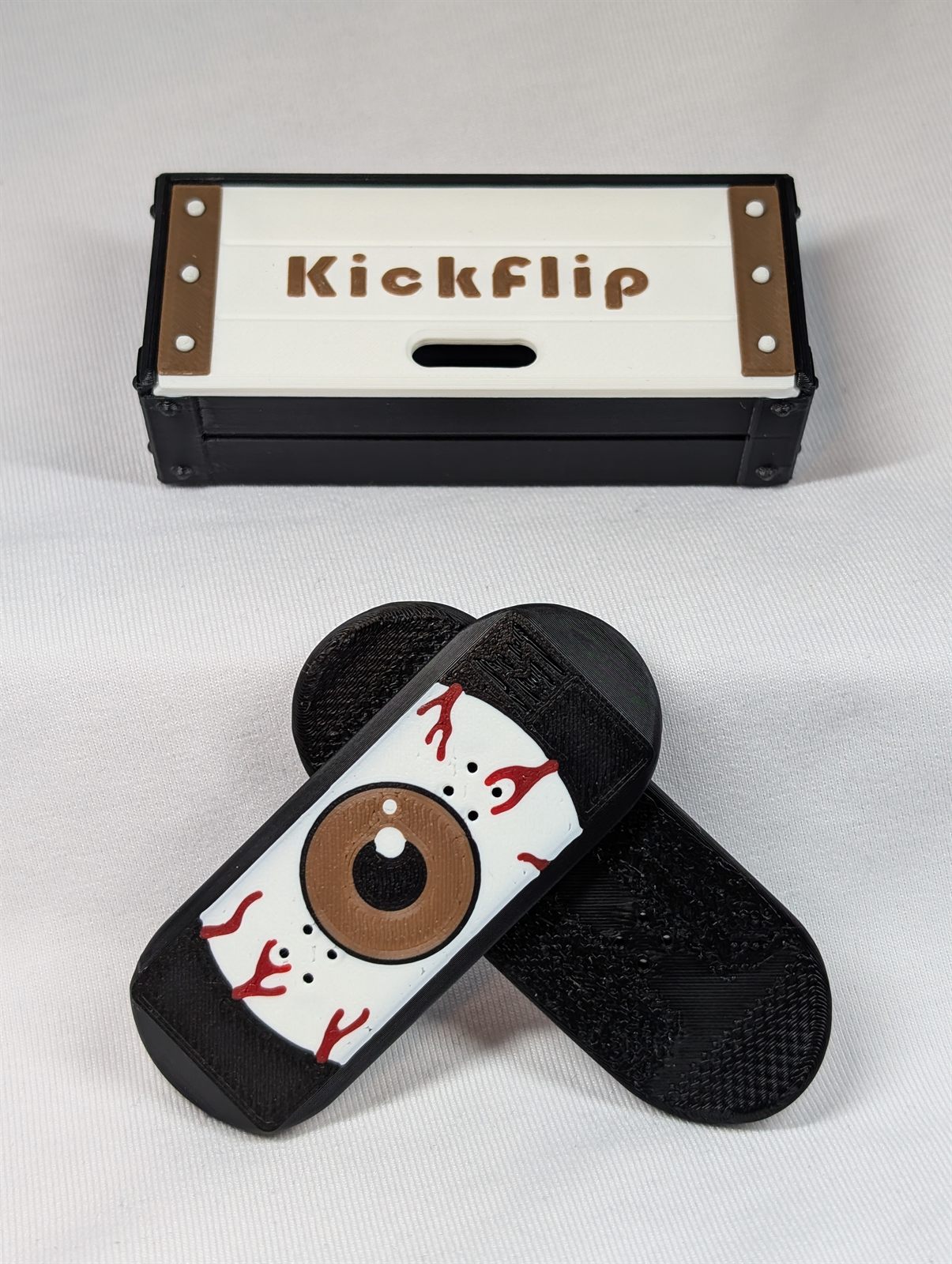 Eyeball Kickflip